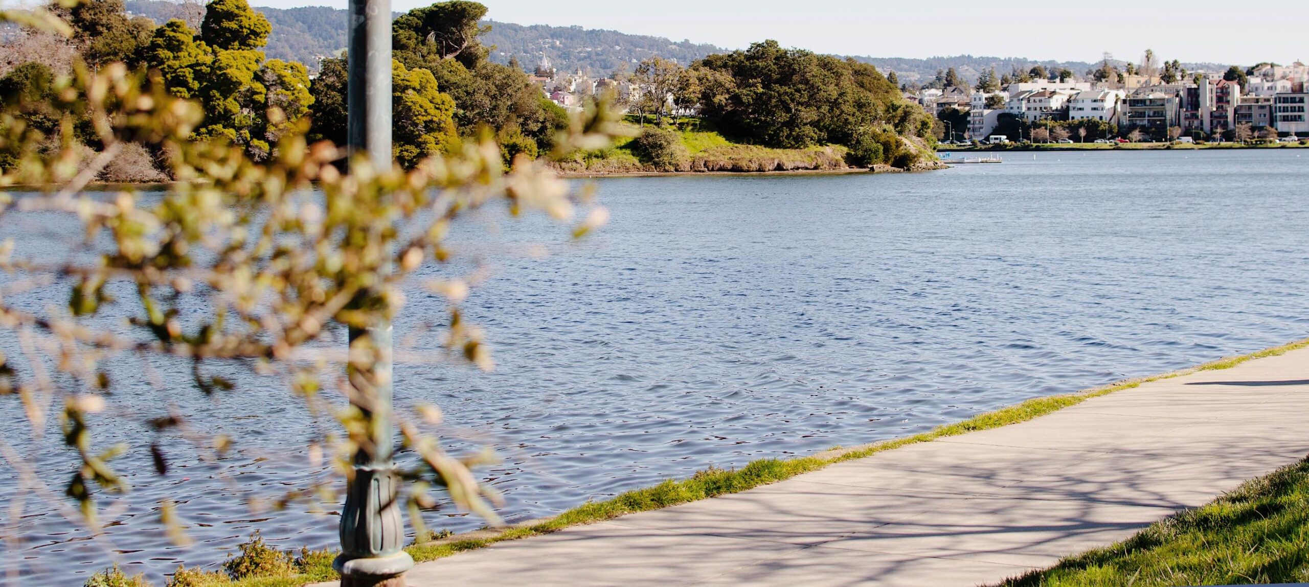 Lake Merritt pathway